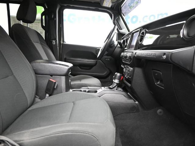 2021 Jeep Wrangler Vehicle Photo in Cedar Rapids, IA 52402