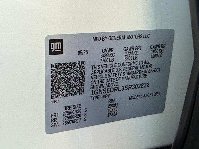 2025 Chevrolet Suburban Vehicle Photo in COLUMBIA, MO 65203-3903