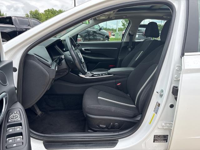 2022 Hyundai SONATA Vehicle Photo in Peoria, IL 61615
