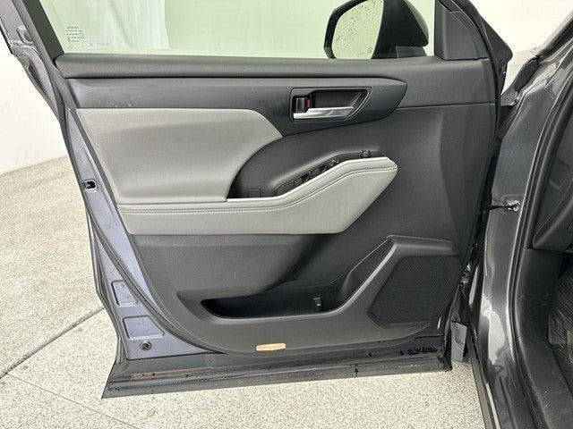2022 Toyota Highlander Vehicle Photo in Grapevine, TX 76051