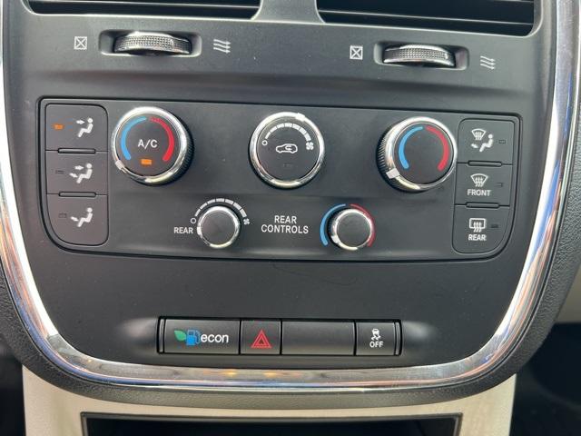 2015 Dodge Grand Caravan Vehicle Photo in GREEN BAY, WI 54304-5303