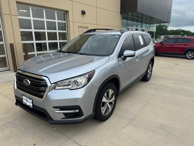 2022 Subaru Ascent Vehicle Photo in Peoria, IL 61615