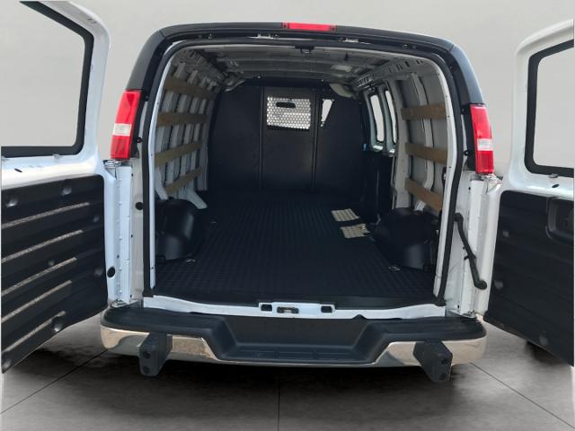 2023 GMC Savana Cargo 2500 Vehicle Photo in GREEN BAY, WI 54303-3330