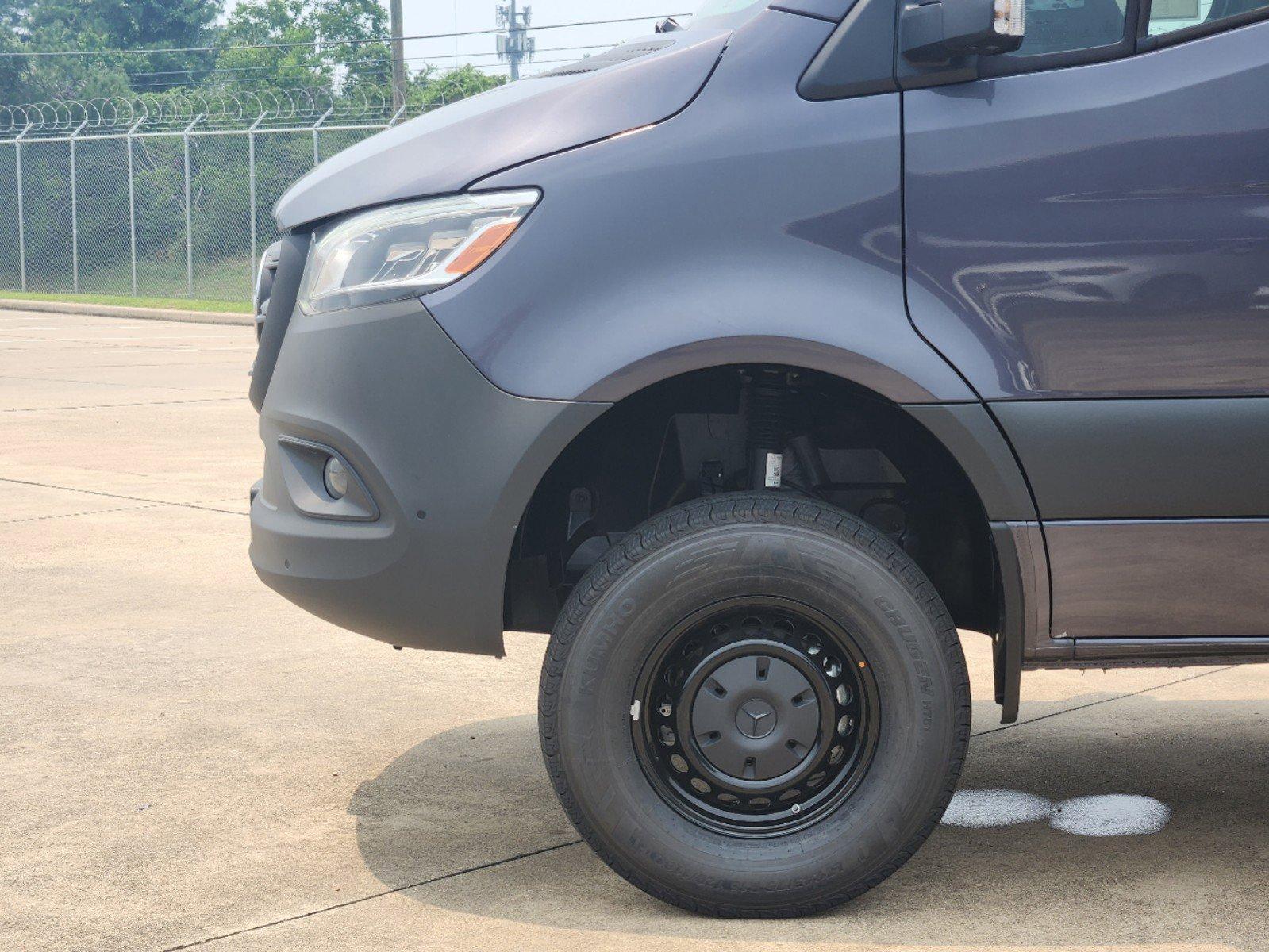 2024 Mercedes-Benz Sprinter Cargo Van Vehicle Photo in HOUSTON, TX 77079