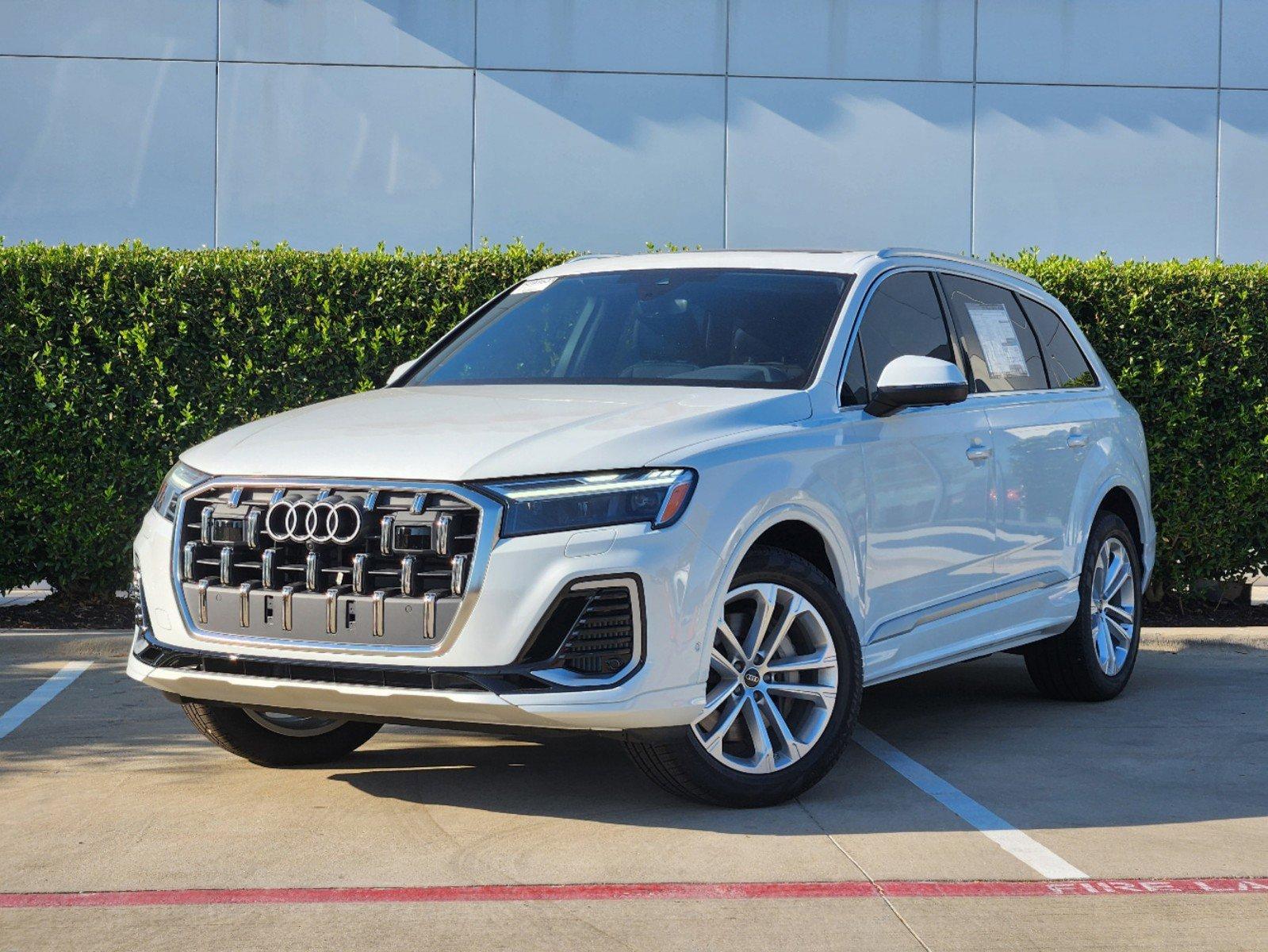 2025 Audi Q7 Vehicle Photo in MCKINNEY, TX 75070