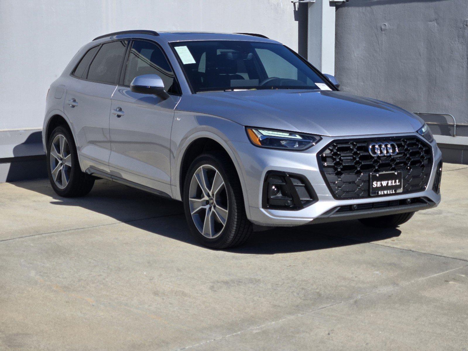 2025 Audi Q5 Vehicle Photo in SUGAR LAND, TX 77478