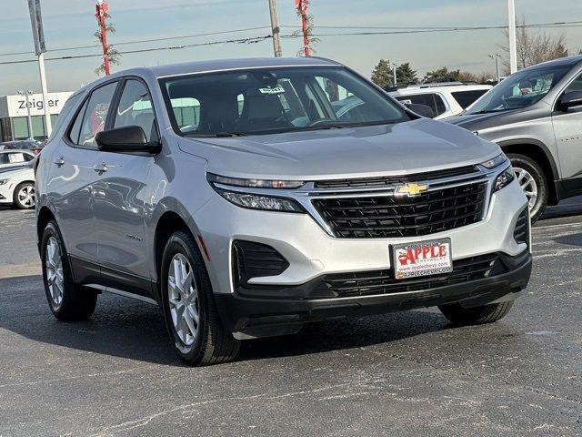 Used 2022 Chevrolet Equinox LS with VIN 3GNAXSEV4NS114963 for sale in Tinley Park, IL