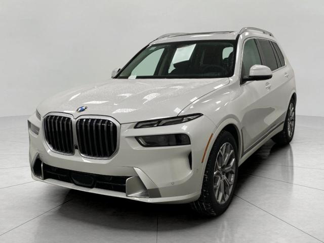 2025 BMW X7 xDrive40i Vehicle Photo in Appleton, WI 54913