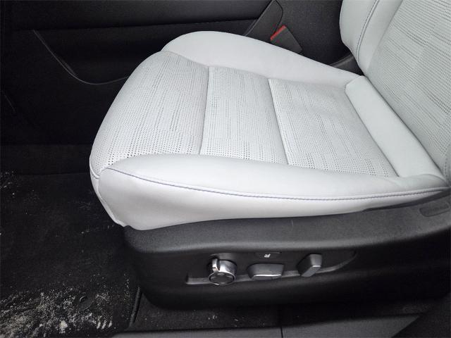 2025 Cadillac XT4 Vehicle Photo in Oklahoma City, OK 73114