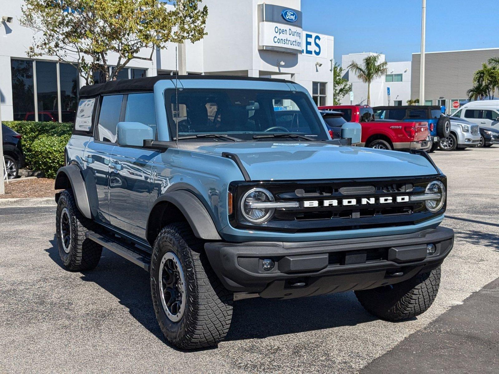 2022 Ford Bronco Vehicle Photo in Miami, FL 33015