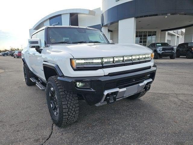 2025 GMC HUMMER EV Pickup Vehicle Photo in Fishers, IN 46038