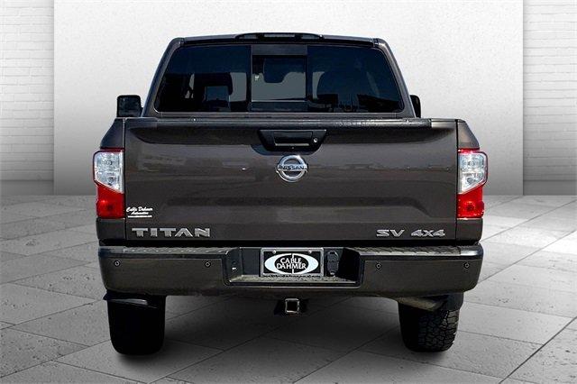 2019 Nissan Titan Vehicle Photo in TOPEKA, KS 66609-0000