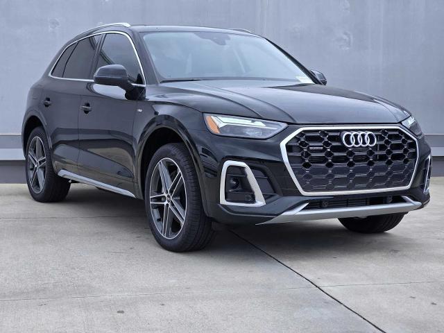 2025 Audi Q5 Vehicle Photo in SUGAR LAND, TX 77478