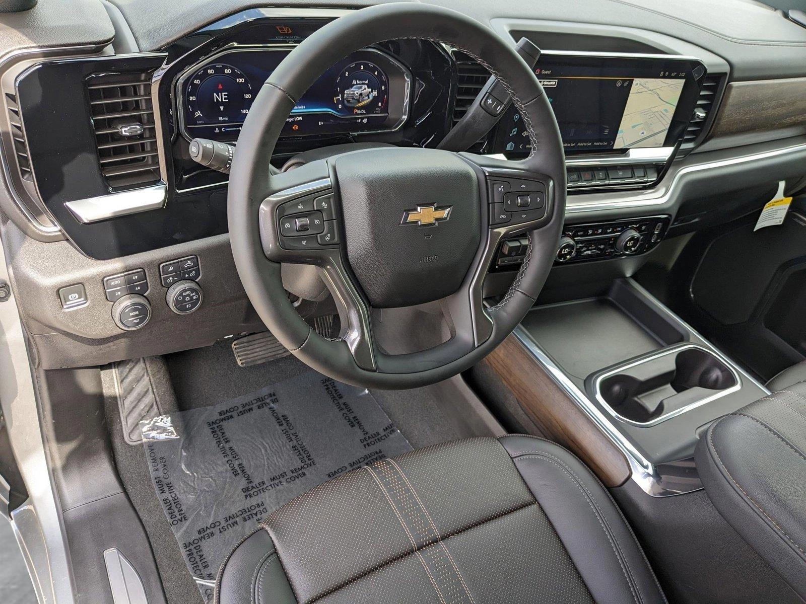 2025 Chevrolet Silverado 2500 HD Vehicle Photo in PEMBROKE PINES, FL 33024-6534