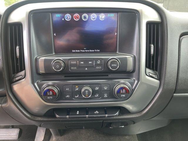 2017 Chevrolet Silverado 1500 Vehicle Photo in MEDINA, OH 44256-9631