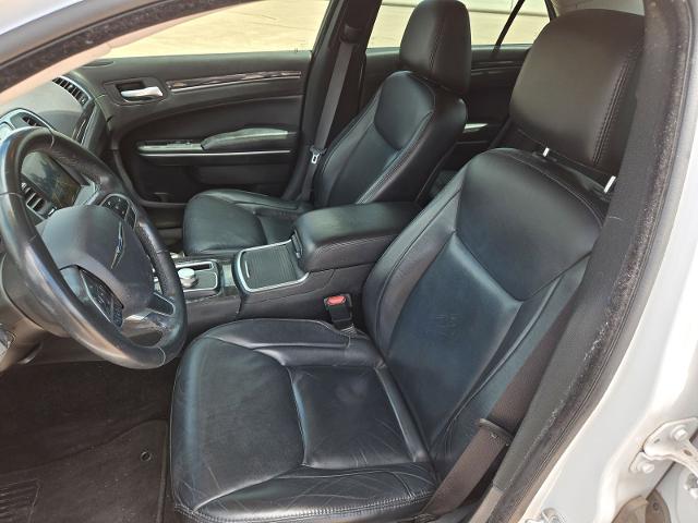 2018 Chrysler 300 Vehicle Photo in Weatherford, TX 76087