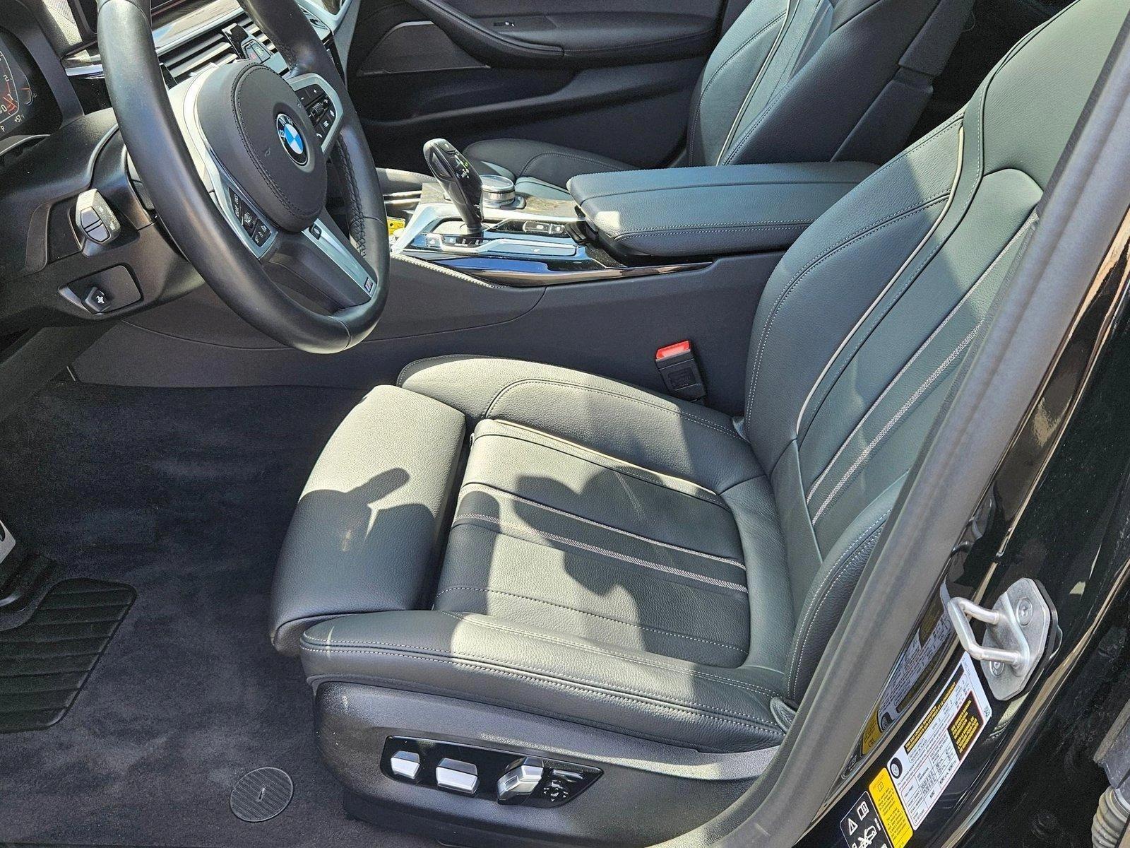 2022 BMW M550i xDrive Vehicle Photo in Valencia, CA 91355