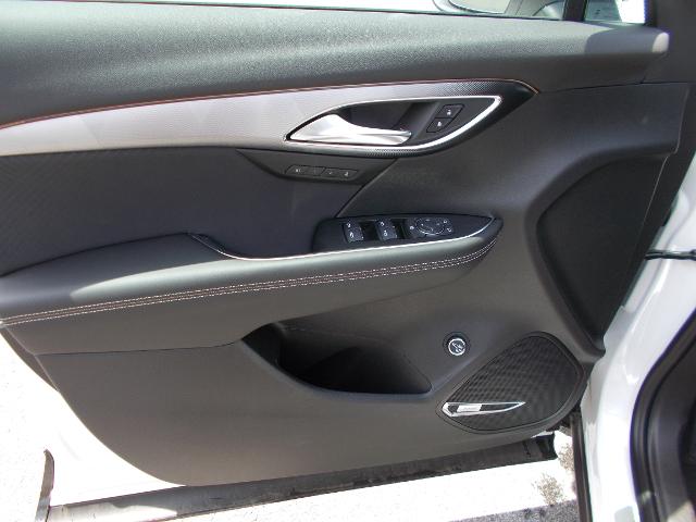 2025 Buick Envision Vehicle Photo in LOWELL, MA 01852-4336