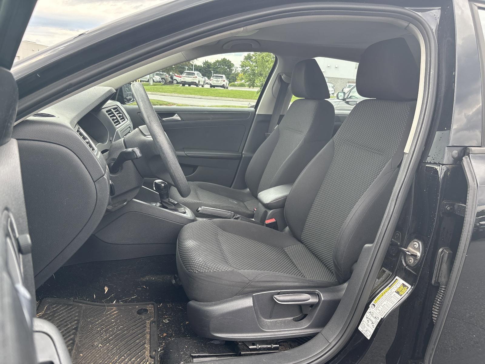 2014 Volkswagen Jetta Sedan Vehicle Photo in Mechanicsburg, PA 17050