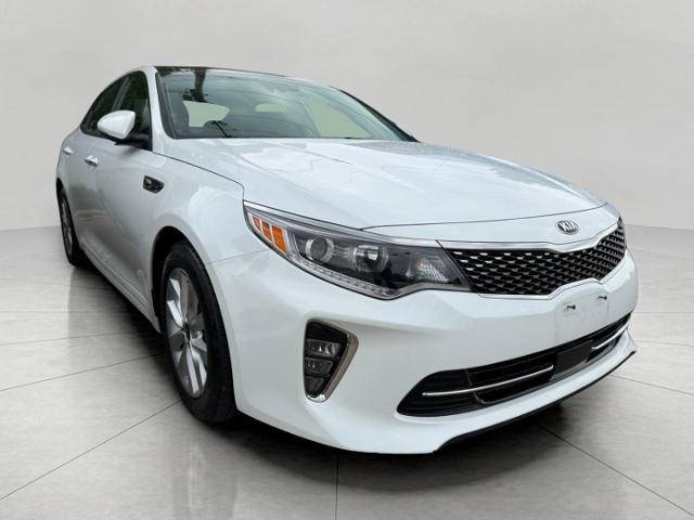 2018 Kia Optima Vehicle Photo in Appleton, WI 54914