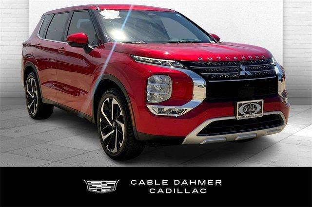 Select 2022 Mitsubishi Outlander