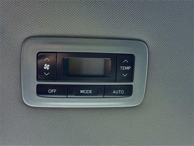 2018 Toyota Sienna Vehicle Photo in PUYALLUP, WA 98371-4149