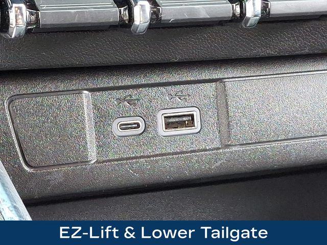 2024 GMC Canyon Vehicle Photo in PAWLING, NY 12564-3219