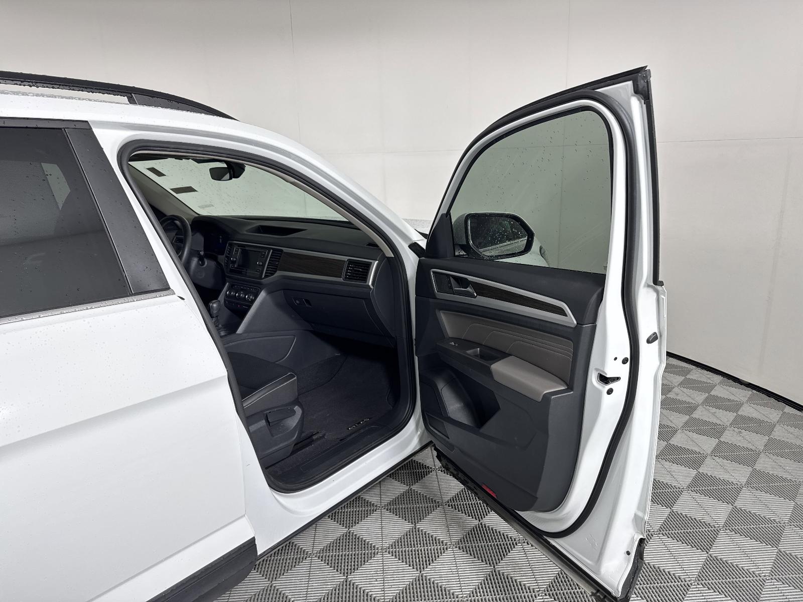2023 Volkswagen Atlas Vehicle Photo in Georgetown, TX 78626
