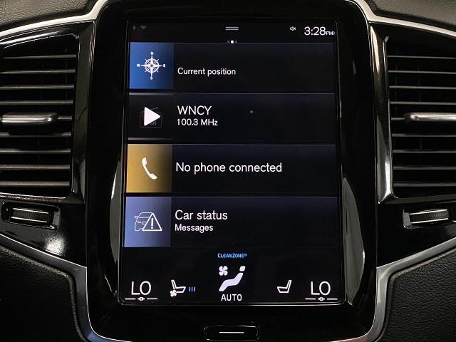 2022 Volvo XC90 Vehicle Photo in Appleton, WI 54913