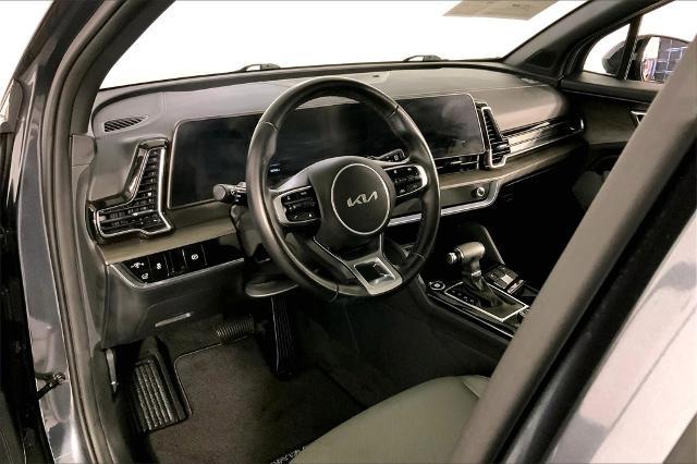 2023 Kia Sportage Vehicle Photo in Lees Summit, MO 64086
