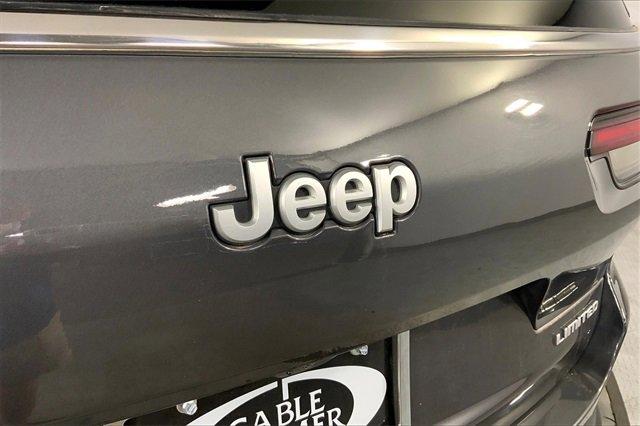2024 Jeep Grand Cherokee L Vehicle Photo in KANSAS CITY, MO 64114-4502