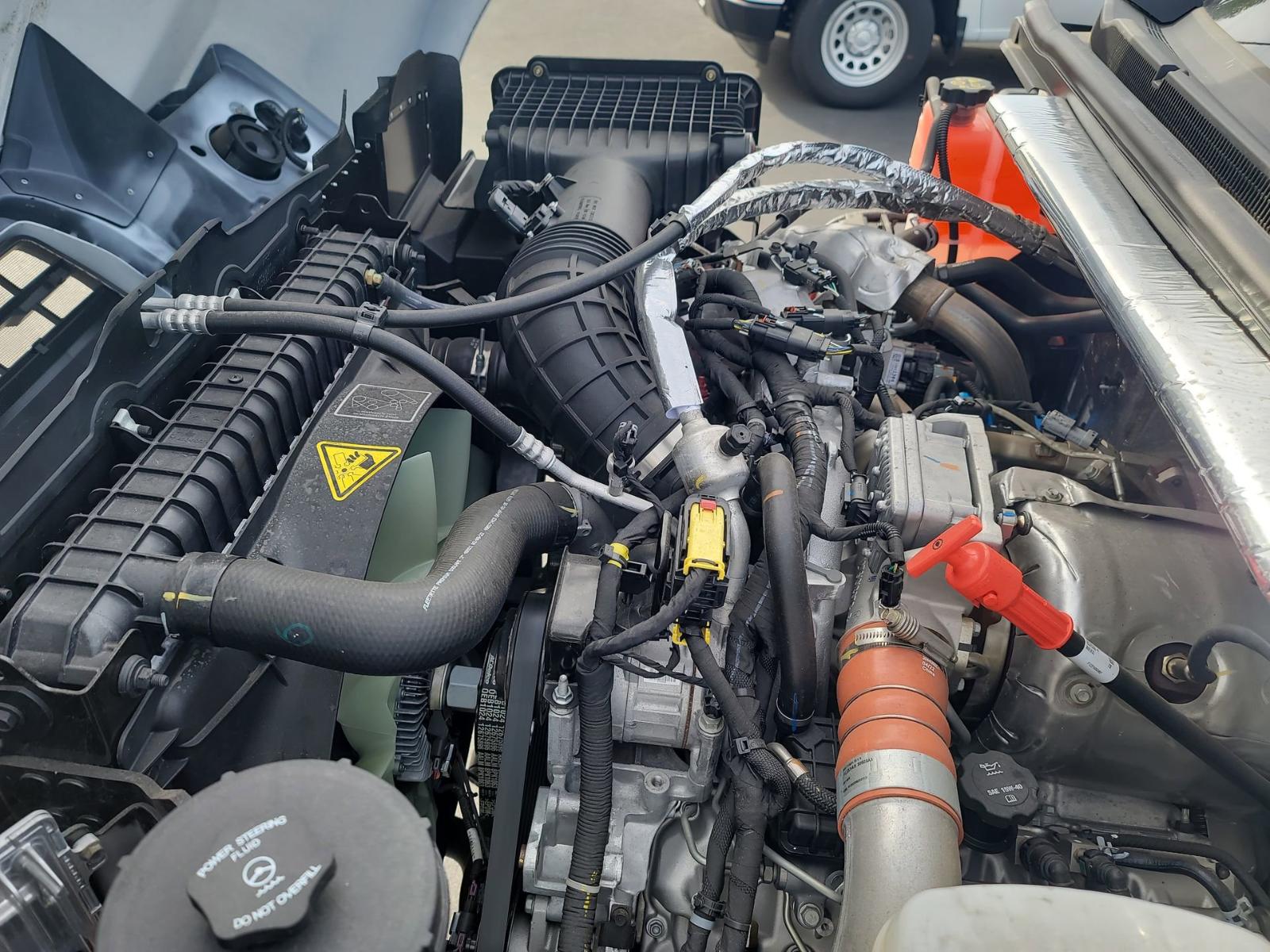 2022 Chevrolet Silverado Chassis Cab Vehicle Photo in LA MESA, CA 91942-8211