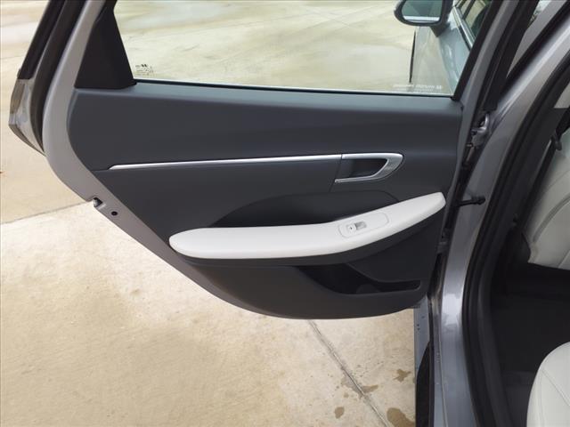 2025 Hyundai SANTA FE Vehicle Photo in Peoria, IL 61615