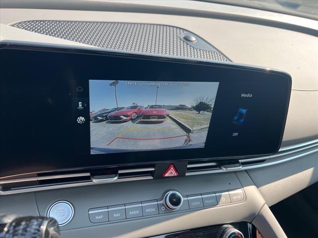 2024 Hyundai ELANTRA Vehicle Photo in Shiloh, IL 62269