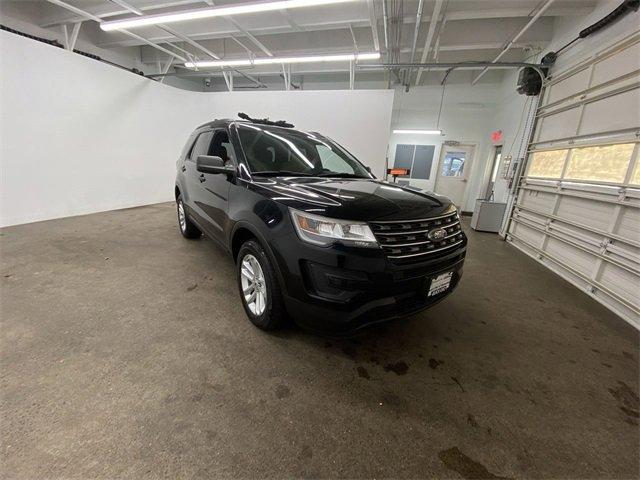 2017 Ford Explorer Vehicle Photo in PORTLAND, OR 97225-3518