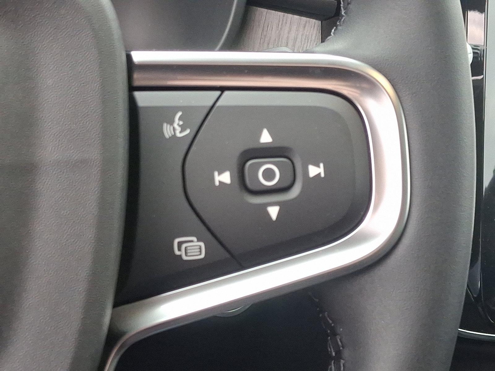 2025 Volvo XC40 Vehicle Photo in Trevose, PA 19053