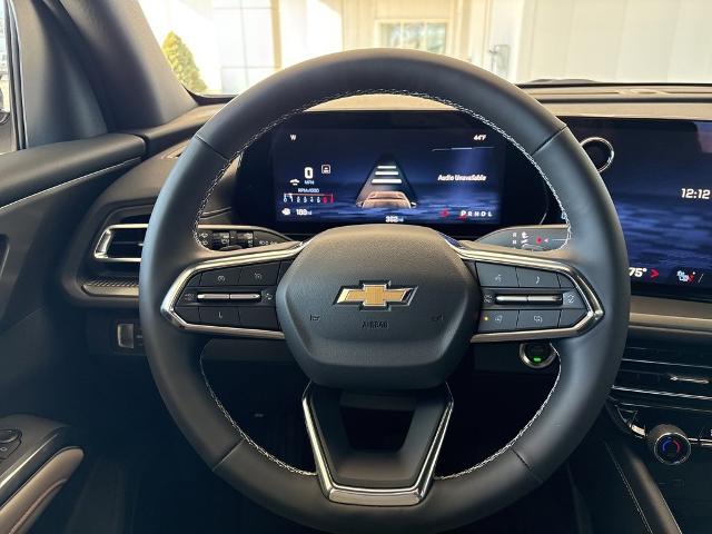 2025 Chevrolet Traverse Vehicle Photo in MANHATTAN, KS 66502-5036