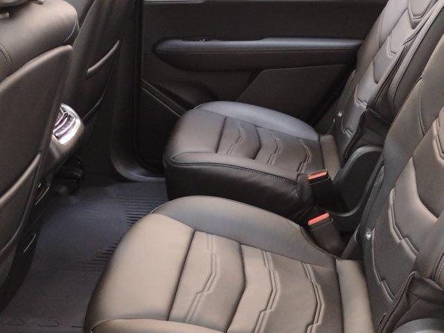 2024 Cadillac XT6 Vehicle Photo in PINEVILLE, NC 28134-8495
