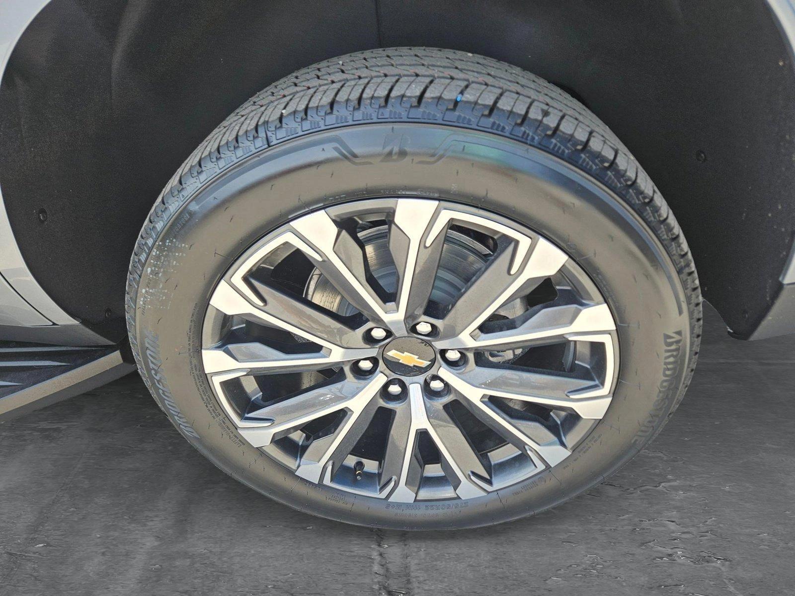 2025 Chevrolet Tahoe Vehicle Photo in NORTH RICHLAND HILLS, TX 76180-7199