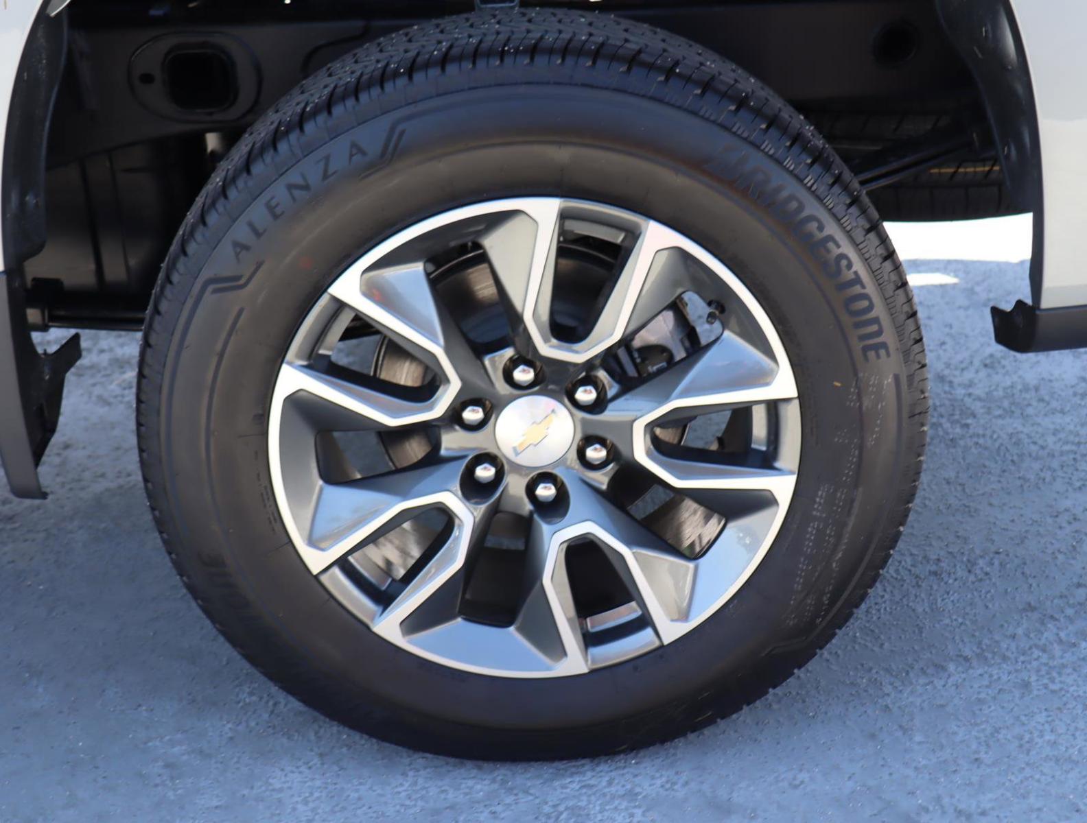 2025 Chevrolet Silverado 1500 Vehicle Photo in LOS ANGELES, CA 90007-3794