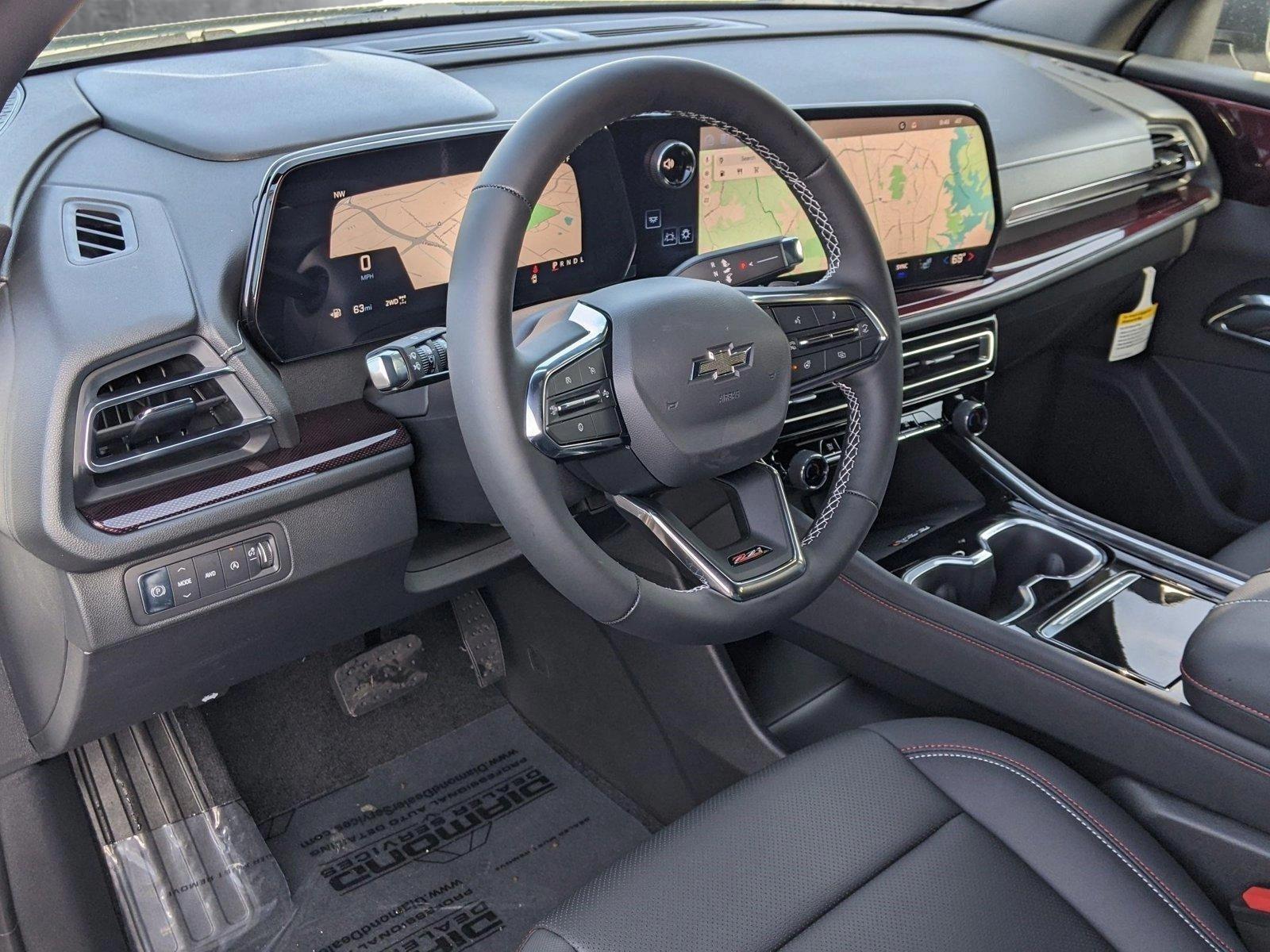 2025 Chevrolet Traverse Vehicle Photo in TIMONIUM, MD 21093-2300