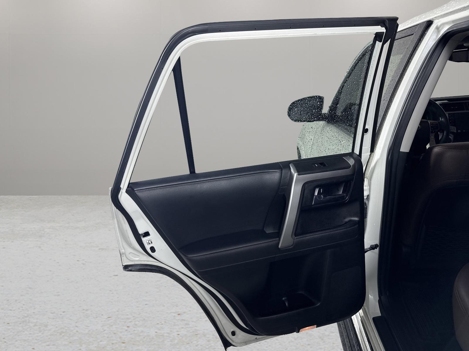 2020 Toyota 4Runner Vehicle Photo in GEORGETOWN, TX 78626-7508