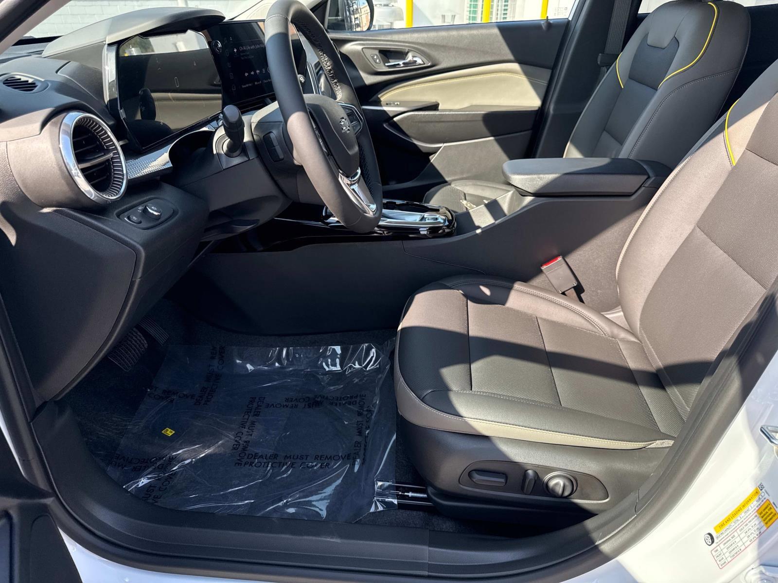 2025 Chevrolet Trax Vehicle Photo in LOS ANGELES, CA 90007-3794