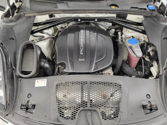 2017 Porsche Macan Vehicle Photo in OSHKOSH, WI 54904-7811