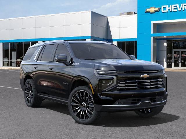 2025 Chevrolet Tahoe Vehicle Photo in MOON TOWNSHIP, PA 15108-2571