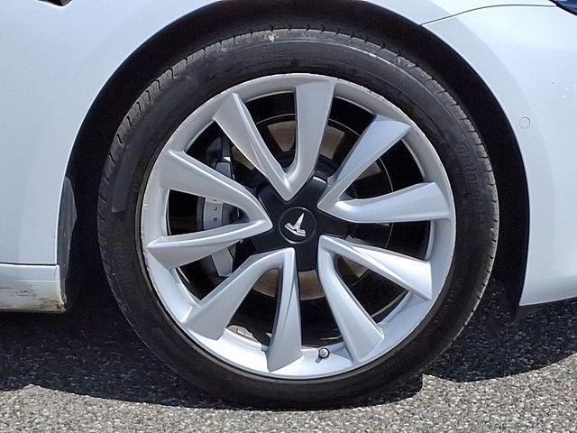 2018 Tesla Model 3 Vehicle Photo in DANBURY, CT 06810-5034
