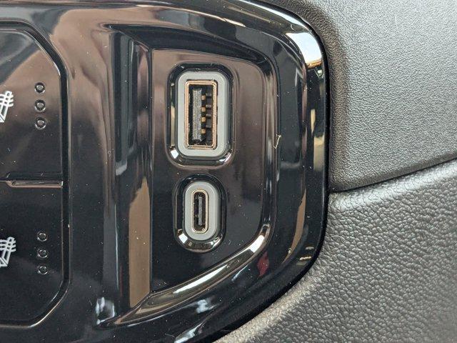 2025 Chevrolet Silverado 1500 Vehicle Photo in BRUNSWICK, GA 31525-1881