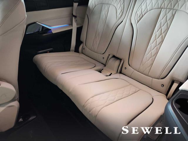 2025 BMW X7 ALPINA XB7 Vehicle Photo in PLANO, TX 75024