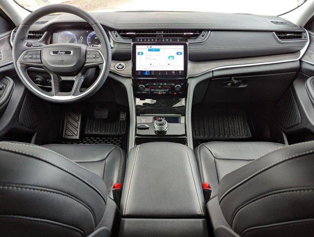 2023 Jeep Grand Cherokee L Vehicle Photo in San Antonio, TX 78230