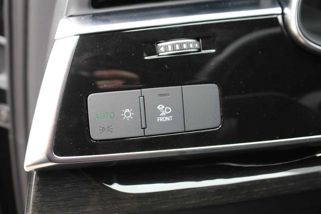 2025 Audi Q7 Vehicle Photo in HOUSTON, TX 77090